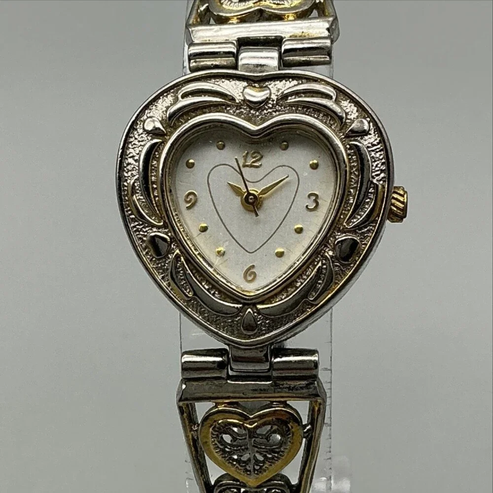 Vintage Womens Watch 25mm White Heart Dial Two Tone Bracelet 23QCSET New Battery
